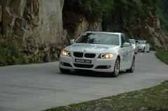 2009款 320i 2.0L 时尚型