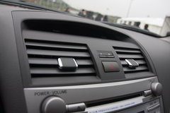 2009款 240E 2.4L AT 精英版
