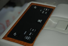 2009款 240E 2.4L AT 精英版