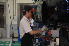 2009款 240E 2.4L AT 精英版