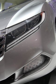 2009款 240E 2.4L AT 精英版