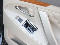 2009款 240E 2.4L AT 精英版