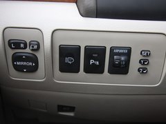 2009款 240E 2.4L AT 精英版
