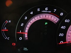 2009款 240E 2.4L AT 精英版
