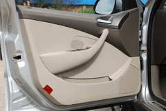 2009款 2.0L 自动 标准型