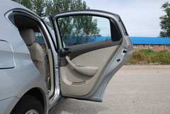 2009款 2.0L 自动 标准型