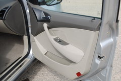 2009款 2.0L 自动 标准型