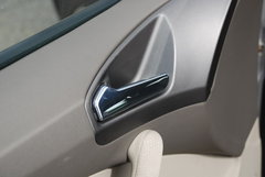 2009款 2.0L 自动 标准型