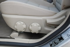 2009款 2.0L 自动 标准型