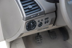 2009款 2.0L 自动 标准型