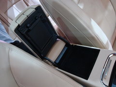 2010款 3.0L 自動(dòng) 旗艦版