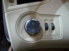 2010款 3.0L 自動(dòng) 旗艦版