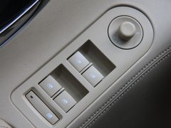 2010款 3.0L 自动 旗舰版