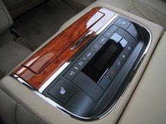 2010款 3.0L 自动 旗舰版