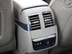 2010款 3.0L 自动 旗舰版