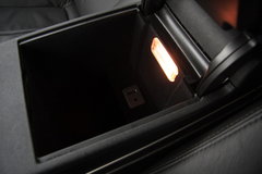 2010款 3.0L 自动 旗舰版