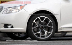2010款 3.0L 自动 旗舰版