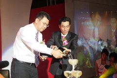 2009款 2.0L CVT 豪华版
