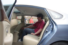 2009款 2.0L CVT 豪华版