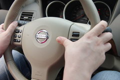 2009款 2.0L CVT 豪华版