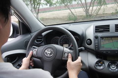 2009款 2.0L CVT 豪华版
