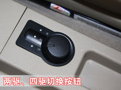 2009款 时尚版 2.0 手动豪华四驱 艺术版