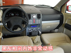 2009款 时尚版 2.0 手动豪华四驱 艺术版