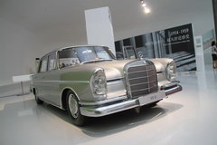 2010款 S300 3.0L 豪华型