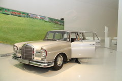 2010款 S300 3.0L 豪华型