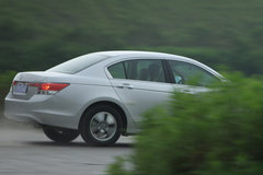 2009款 2.0L 自动 尊享型