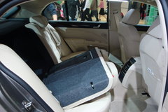 2009款 2.0L 自动 旗舰版