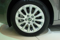 2009款 2.0L 自动 旗舰版