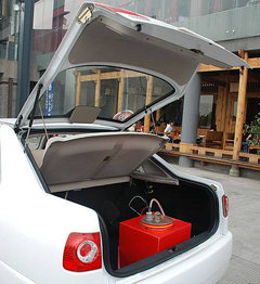 2009款 2.0L 自动 旗舰版