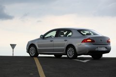 2009款 2.0L 自动 旗舰版
