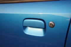 2009款 1.0L 自动 豪华型