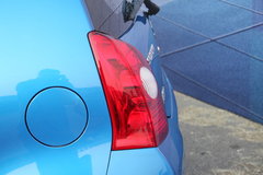 2009款 1.0L 自动 豪华型