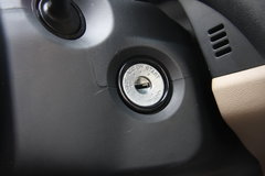 2009款 1.0L 自动 豪华型