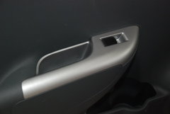 2009款 1.0L 自动 豪华型