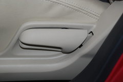 2009款 1.0L 自动 豪华型