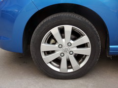 2009款 1.0L 自动 豪华型