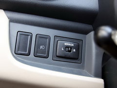2009款 1.0L 自动 豪华型
