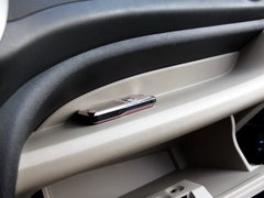 2009款 1.0L 自动 豪华型