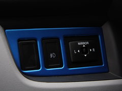 2009款 1.0L 自动 豪华型