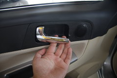 2010款 1.6 自动 舒适型