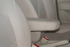 2009款 1.6L 自动 豪华型