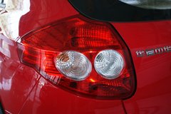 2009款 1.6L 自动 豪华型