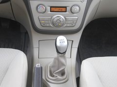 2010款 1.5 手动 标准型