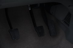 2010款 1.8 手动 标准型
