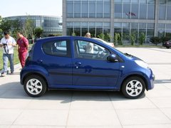 2011款 1.0 手动 舒适型
