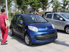 2011款 1.0 手动 舒适型